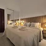 Pearl Cristianos - Ac, Pool, Fibre Net, Tv Channels, Calm Atmosphere Апартаменты *