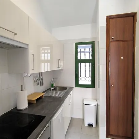 Pearl Cristianos - Ac, Pool, Fibre Net, Tv Channels, Calm Atmosphere Apartment *